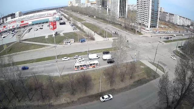 Crossroad of Generala Tyuleneva avenue and Aircraft builders avenue in Ulyanovsk city, Russia