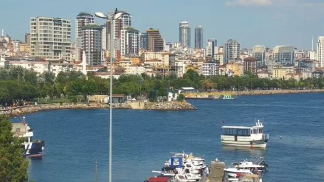 Pier next to Dragos social restaurant in Istanbul, Türkiye