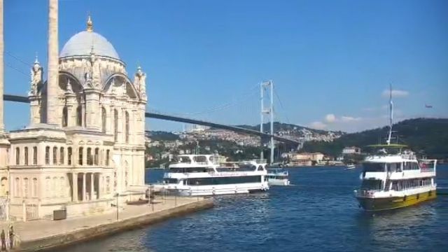 Ortak&ouml;y ferry pier in Istanbul, T&uuml;rkiye